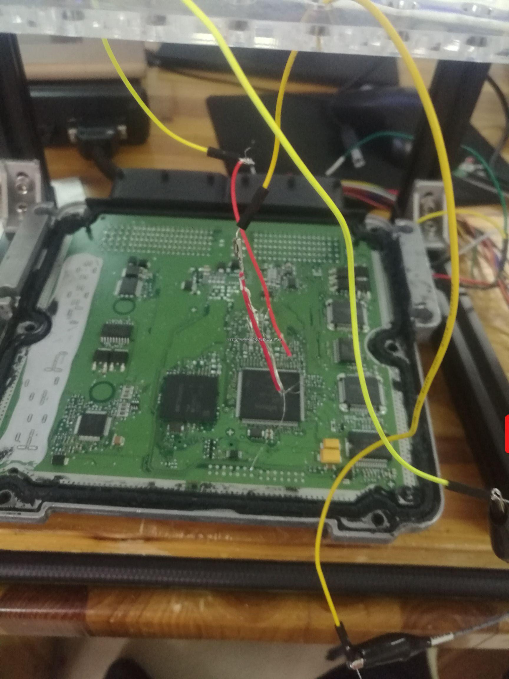 ��܇��(d��ng)������   ECU����